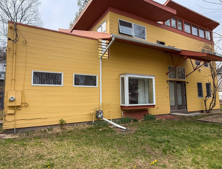Building Photo - 5 Avondale Ave