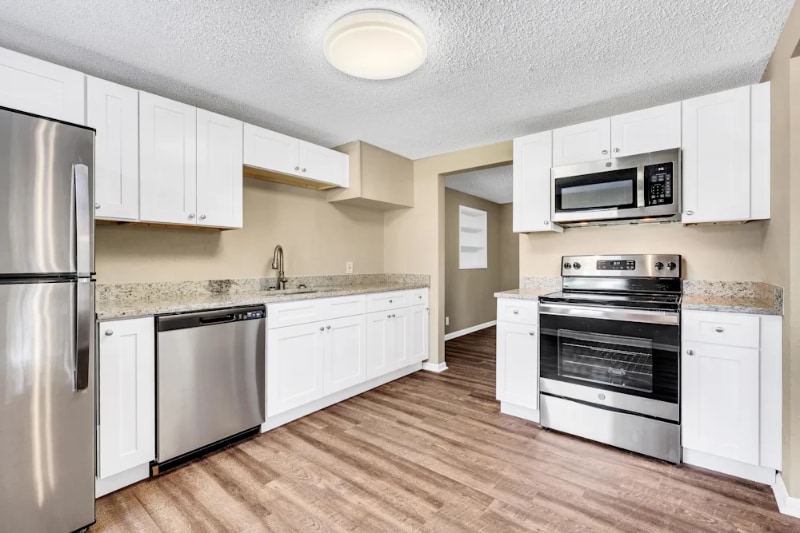 Building Photo - 6969 Delisle Dr