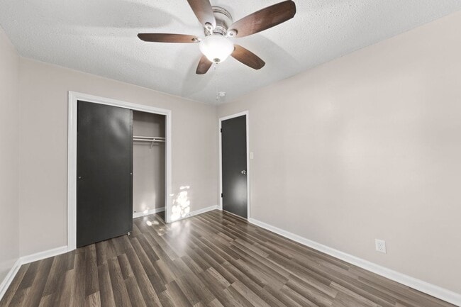 Building Photo - Charming Renovated 2 Bedroom Home with Spacious Yard & Updated Interior