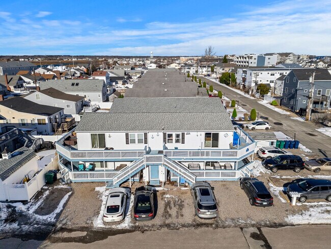 Building Photo - 8 Duston Ave