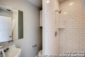 Building Photo - 405 Quentin Dr