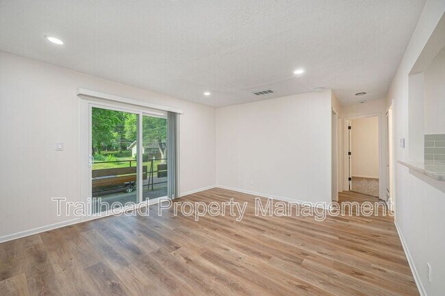 Building Photo - 6621 W 94th Terrace