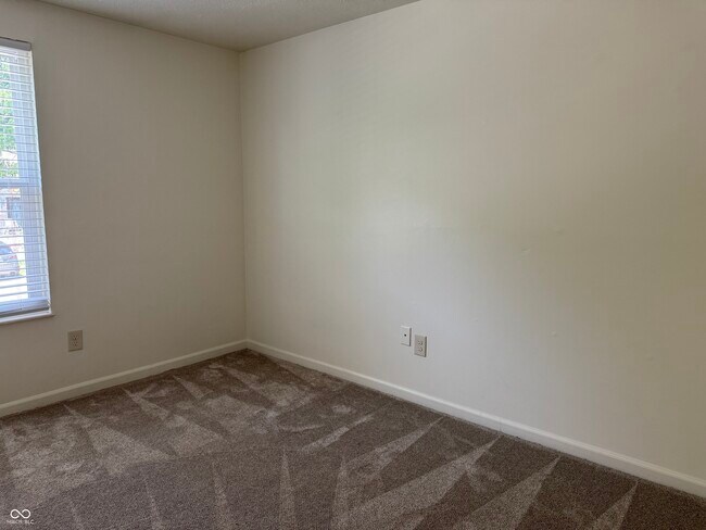 Building Photo - 7717 Cambridge Dr