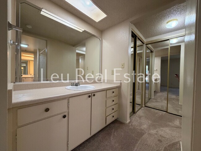 Building Photo - 1009 Fulton Ave