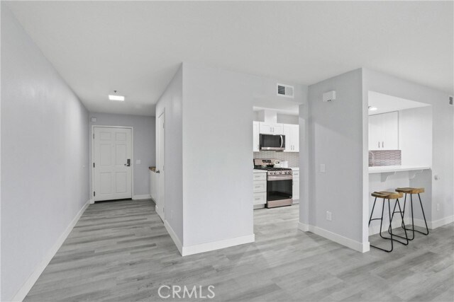 Building Photo - 220 Nice Ln