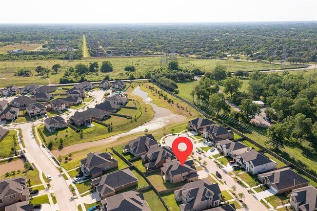 Building Photo - 4715 Hollow Tree Dr