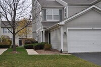 Building Photo - 819 Genesee Dr