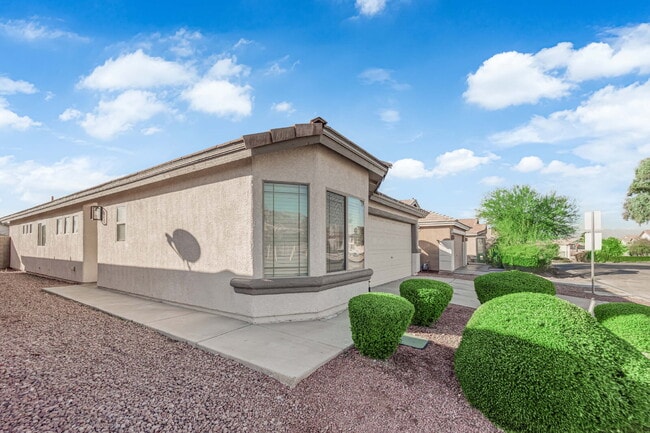 Building Photo - Charming 4-Bedroom Home in a Quiet Las Vegas Community!