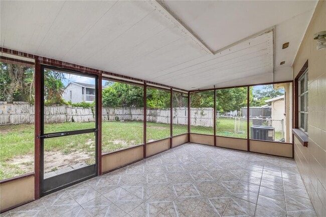 Building Photo - 7314 Sequoia Dr