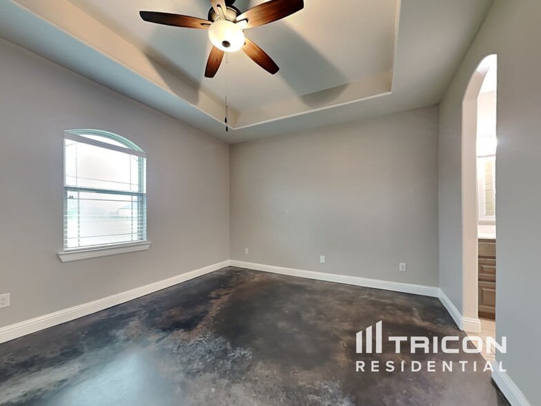 Building Photo - 3065 Bridgecreek Dr