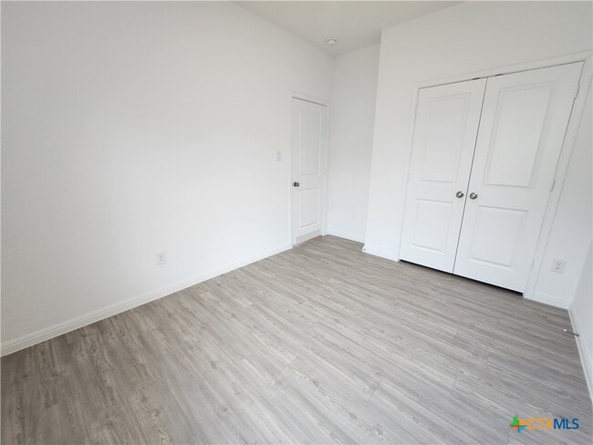 Building Photo - 447 Butterfly Bush Ct
