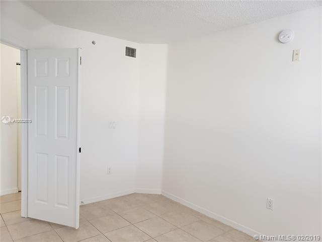 Building Photo - 777 SW 111th Way