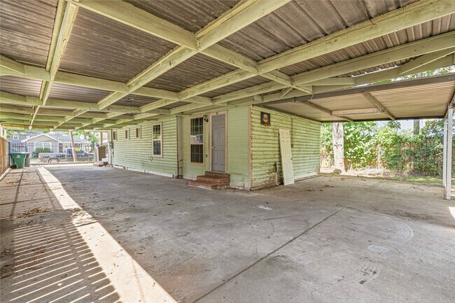 Building Photo - 7839 Goode St