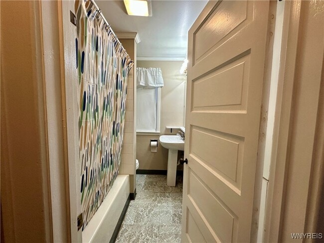 Building Photo - 117 Shepard Ave