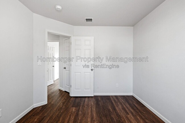 Building Photo - 14412 E Heroy Ln