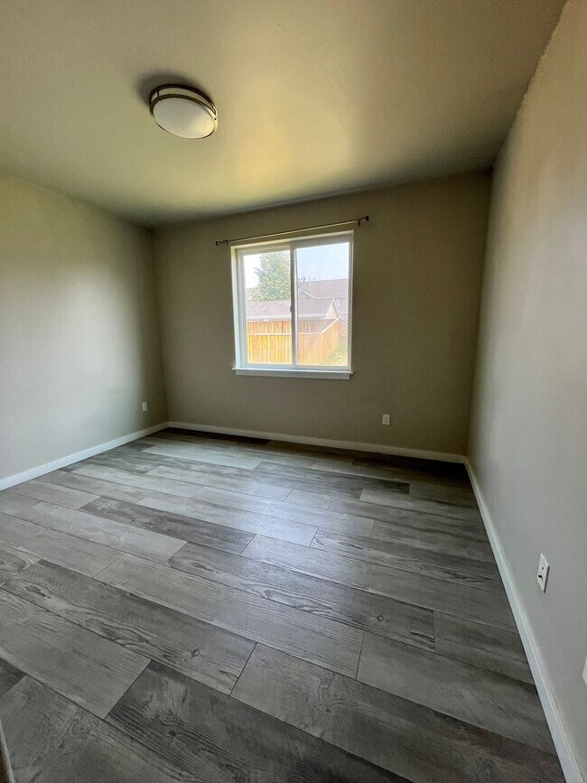 Building Photo - Beautiful 4 Bedroom Bozeman Home