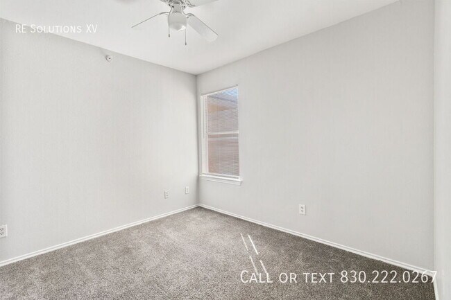 Building Photo - 10714 Mathom Landing