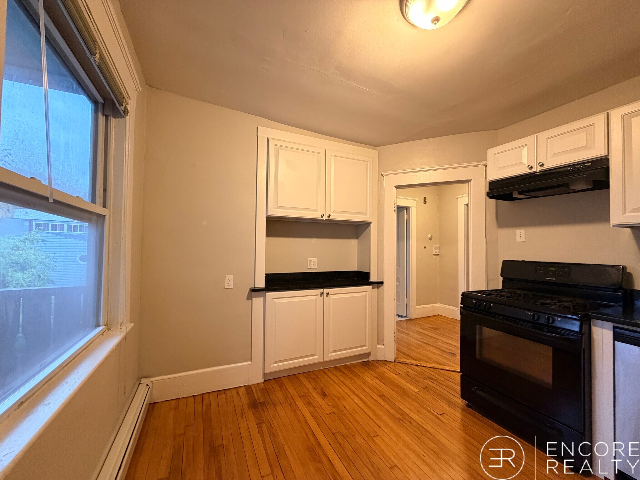 Building Photo - 56 Hancock St