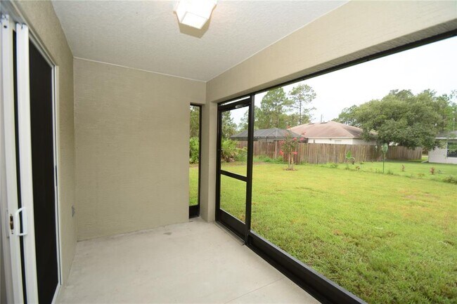 Building Photo - 14 Unimay Ct