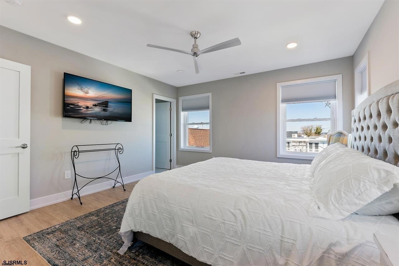 Building Photo - 21 N Wyoming Ave