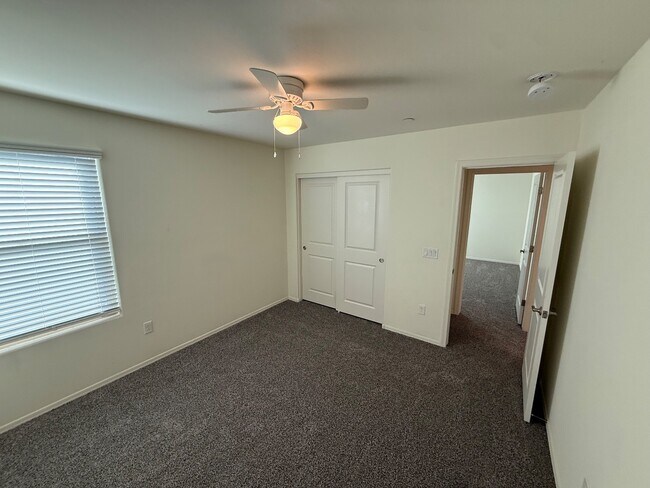 Building Photo - 7295 S Via Tierra Mesa