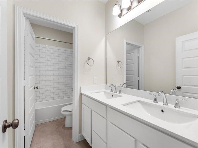 Building Photo - 4203 Chloe Ridge Ln