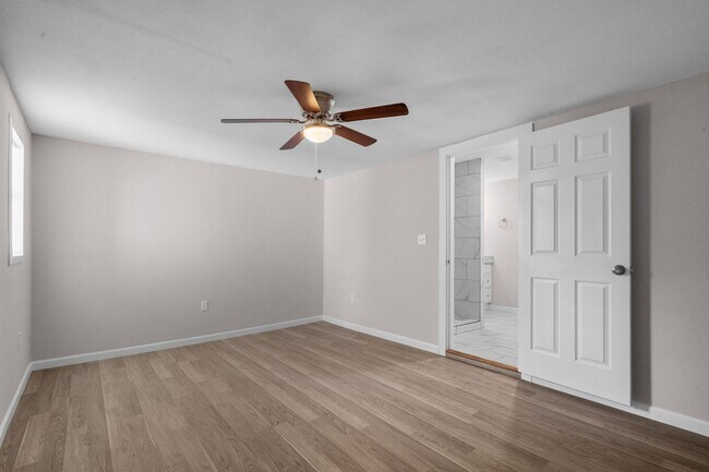 Building Photo - Charming 5- Bedroom Home in the Heart of T...