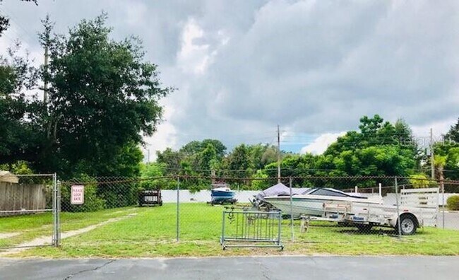 Building Photo - Spacious 2brm 1.5ba townhome Condo in The Villas off Conway Rd.