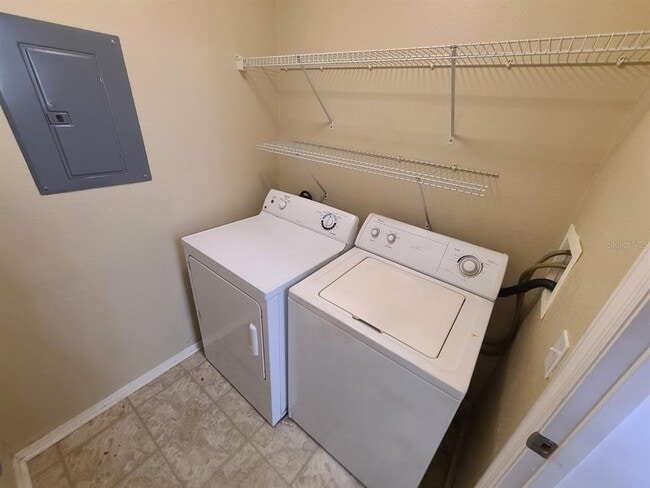 Building Photo - 36138 Lake Chase Blvd