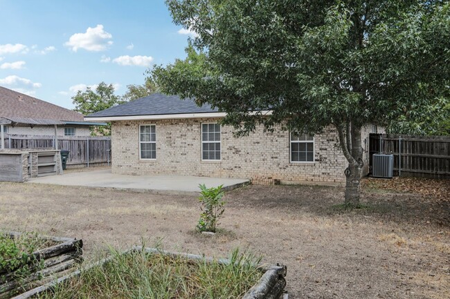 Building Photo - Beautiful Home in Leander