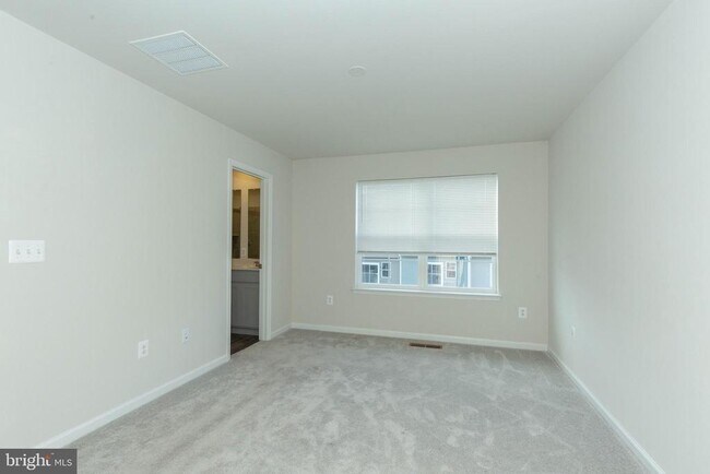 Building Photo - 158 Cooperage Rd