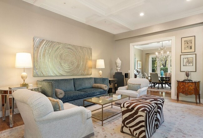 Building Photo - Stunning 4Bed/5bath Home in Kentfield