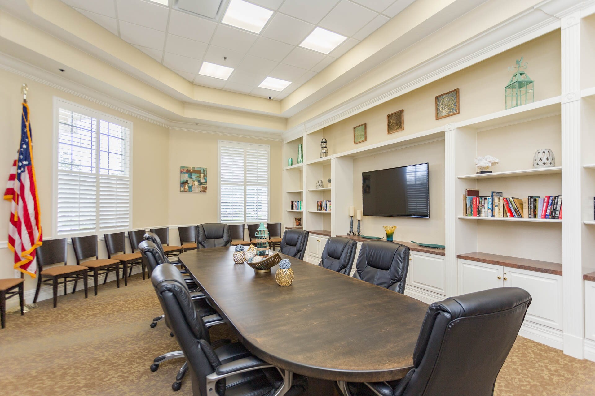 Community clubhouse conveniently includes a restaurant and meeting space - 18135 Nassau Point Dr
