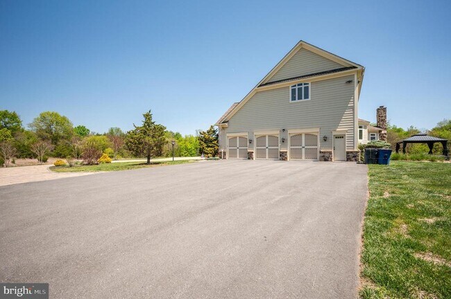 Building Photo - 13071 Haddonfield Ln