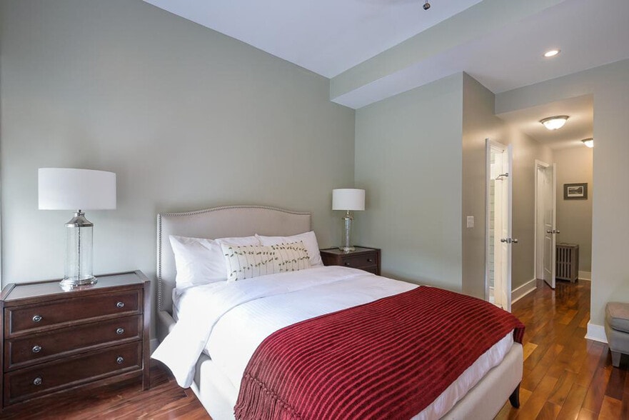 Building Photo - 401 Constitution Ave NE