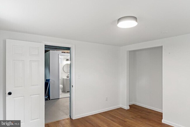 Building Photo - 5019 Leland Dr