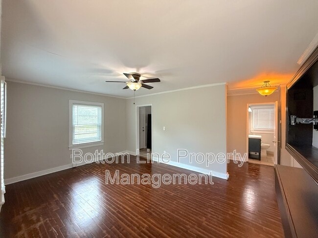 Building Photo - 516 Concordia Ave