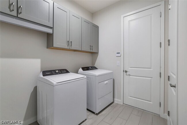 Building Photo - 14716 Kingfisher Lp