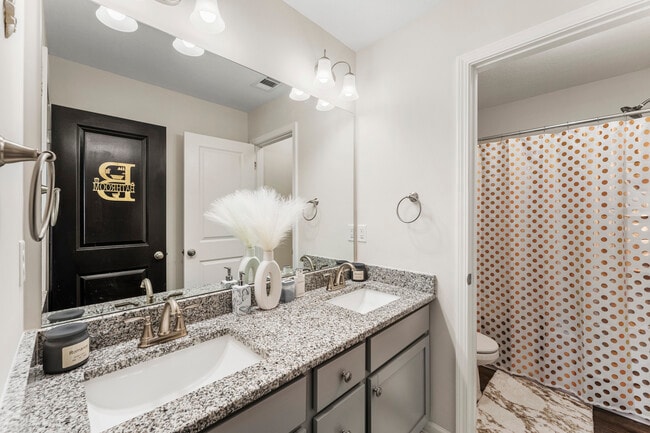 Building Photo - 9928 Long Leaf Pne Dr