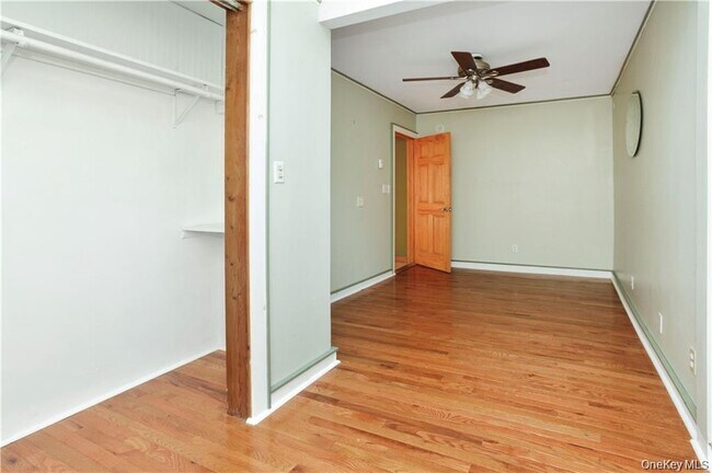 Building Photo - 4 1st St