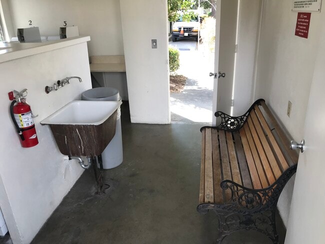 Building Photo - 2119 Via Puerta