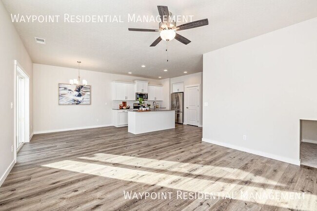 Building Photo - 5316 S Redeken Pl