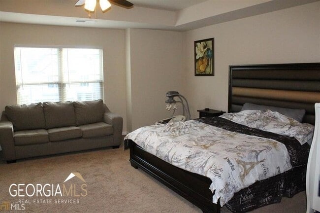 Building Photo - 276 Stillwood Dr