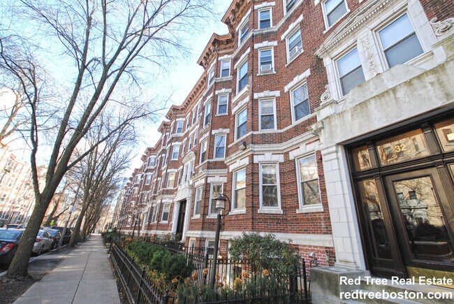 Building Photo - 32 Queensberry St