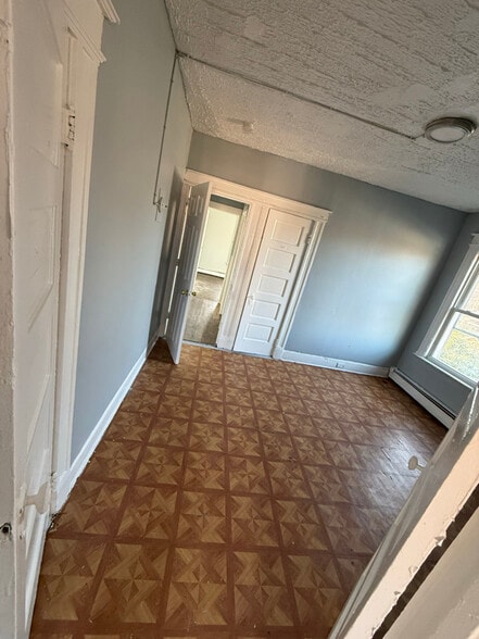 Building Photo - 10 Erwin Pl