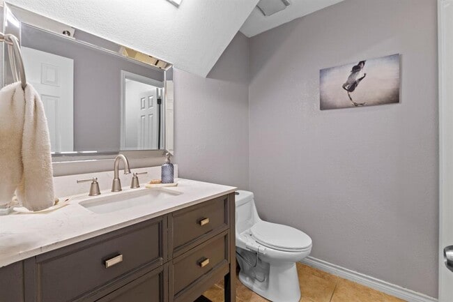 Building Photo - 6300 Needham Ln