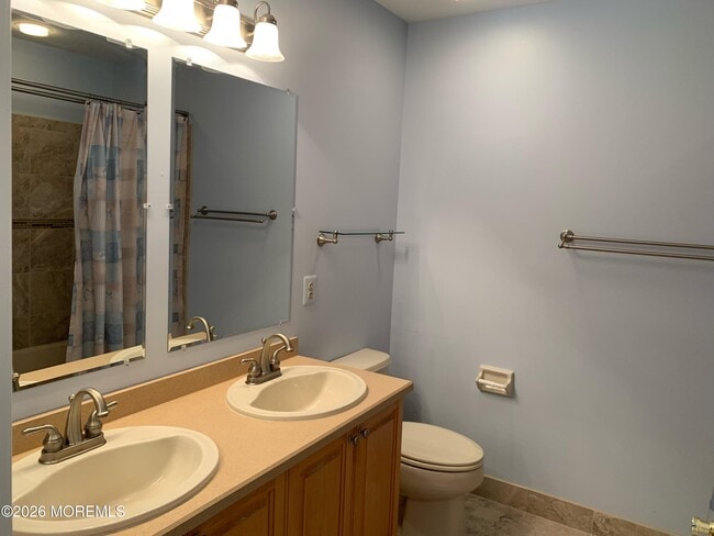 Building Photo - 43 Banyan Blvd