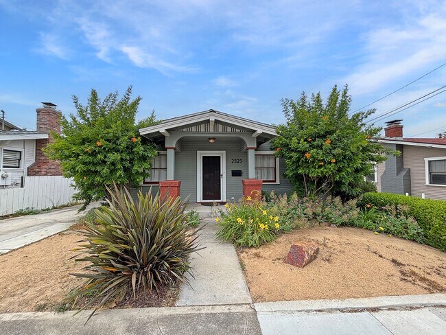 Primary Photo - Stunning 3BD/1.5BA Home in North Park W/ W...