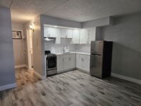 Building Photo - 720 7th Ave N