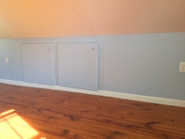 Building Photo - 2326 Scott St